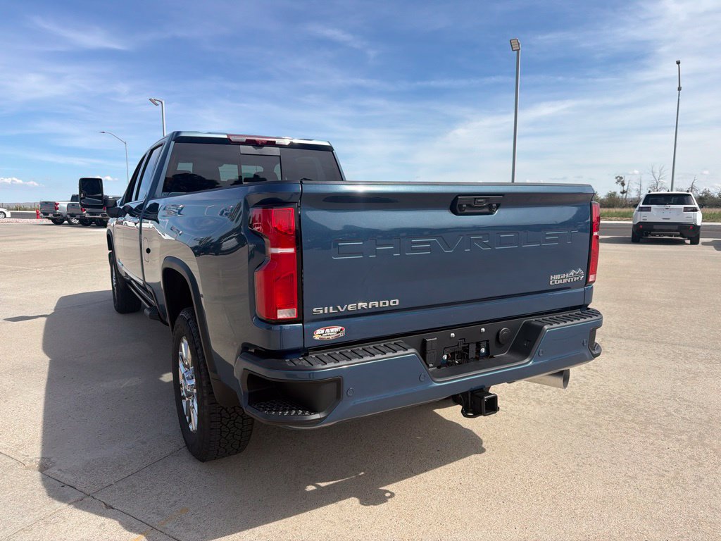 New 2026 Chevrolet Silverado 3500 High Country w/ Technology Package AWD/4WD image 3