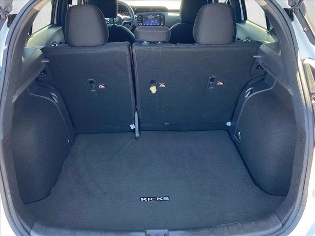 Used 2021 Nissan Kicks SR FWD image 6