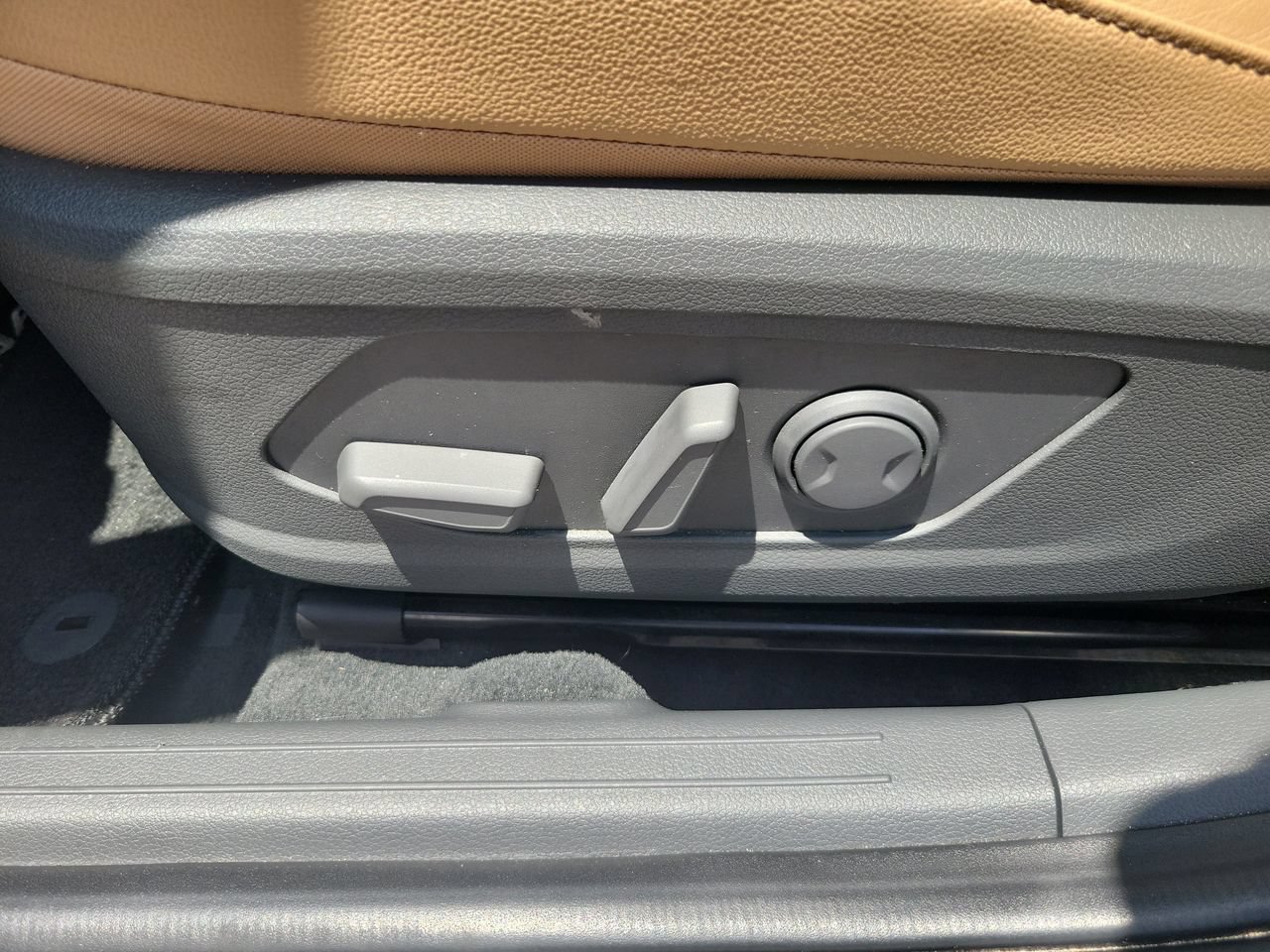 Used 2022 Hyundai Sonata Limited FWD image 17
