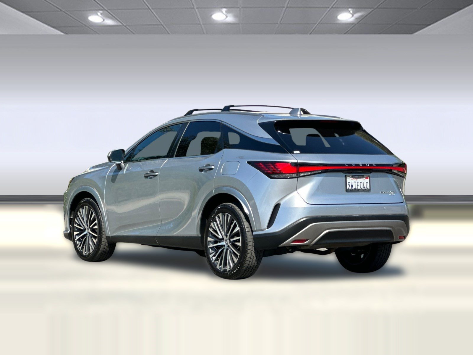 Certified 2025 Lexus RX 350 w/ Convenience Package AWD/4WD image 3