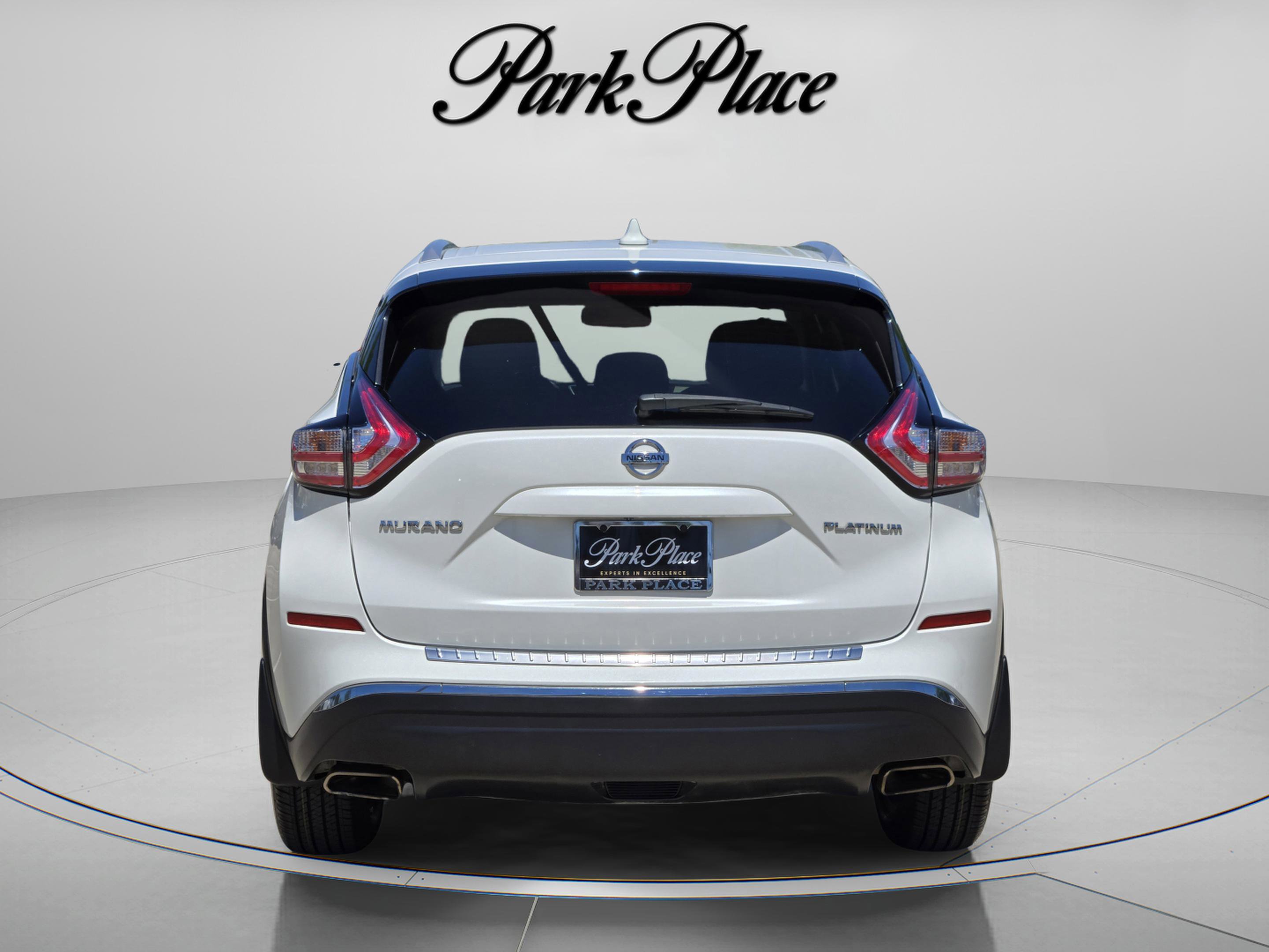 Used 2017 Nissan Murano Platinum w/ Platinum Technology Package FWD image 4