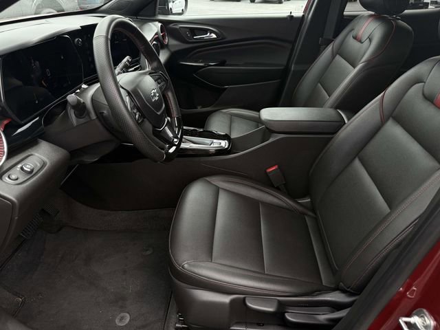 Used 2025 Chevrolet Trax RS w/ Driver Confidence Package FWD image 24