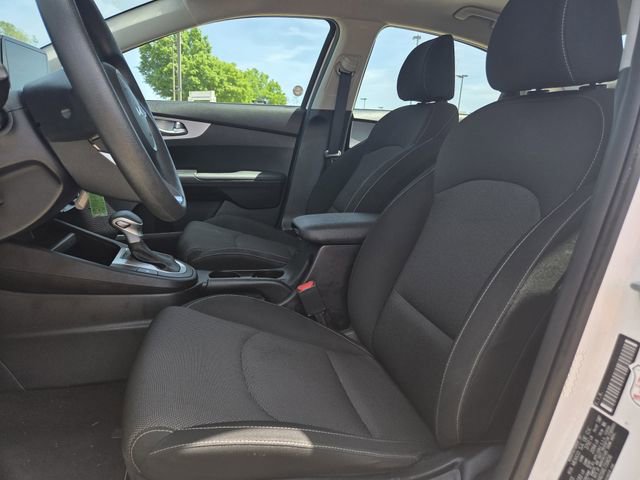 Used 2024 Kia Forte LXS image 13