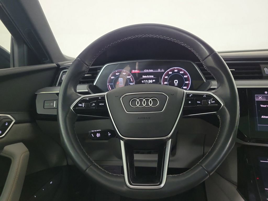 Used 2024 Audi Q8 e-tron Prestige w/ Prestige Package image 15
