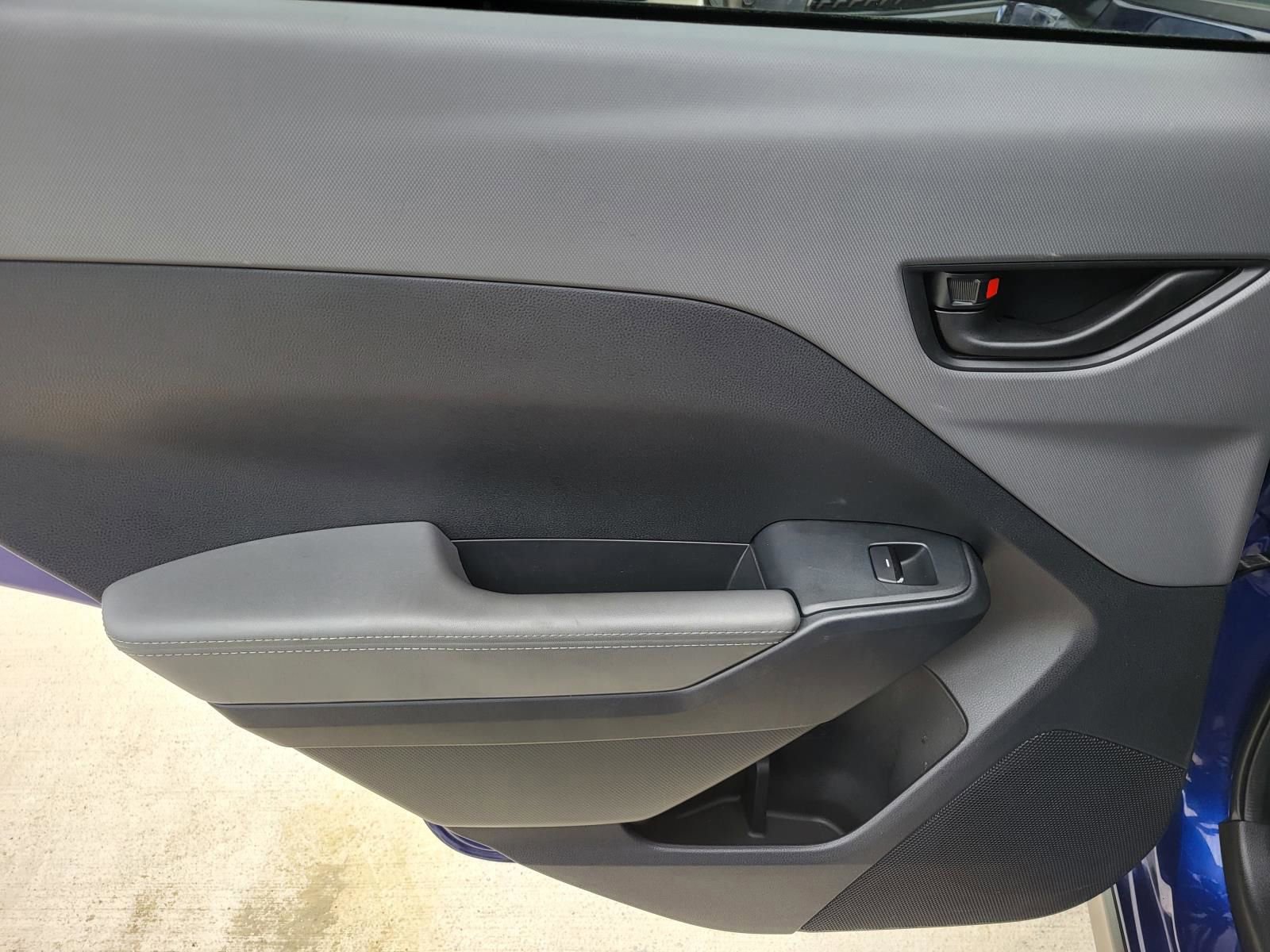 Certified 2025 Subaru Crosstrek 2.0i Premium image 11