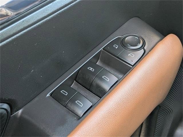 Used 2023 GMC Canyon AT4 w/ AT4 Premium Package image 29