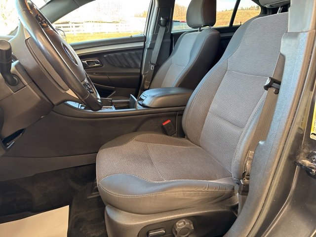 Used 2015 Ford Taurus SEL image 4