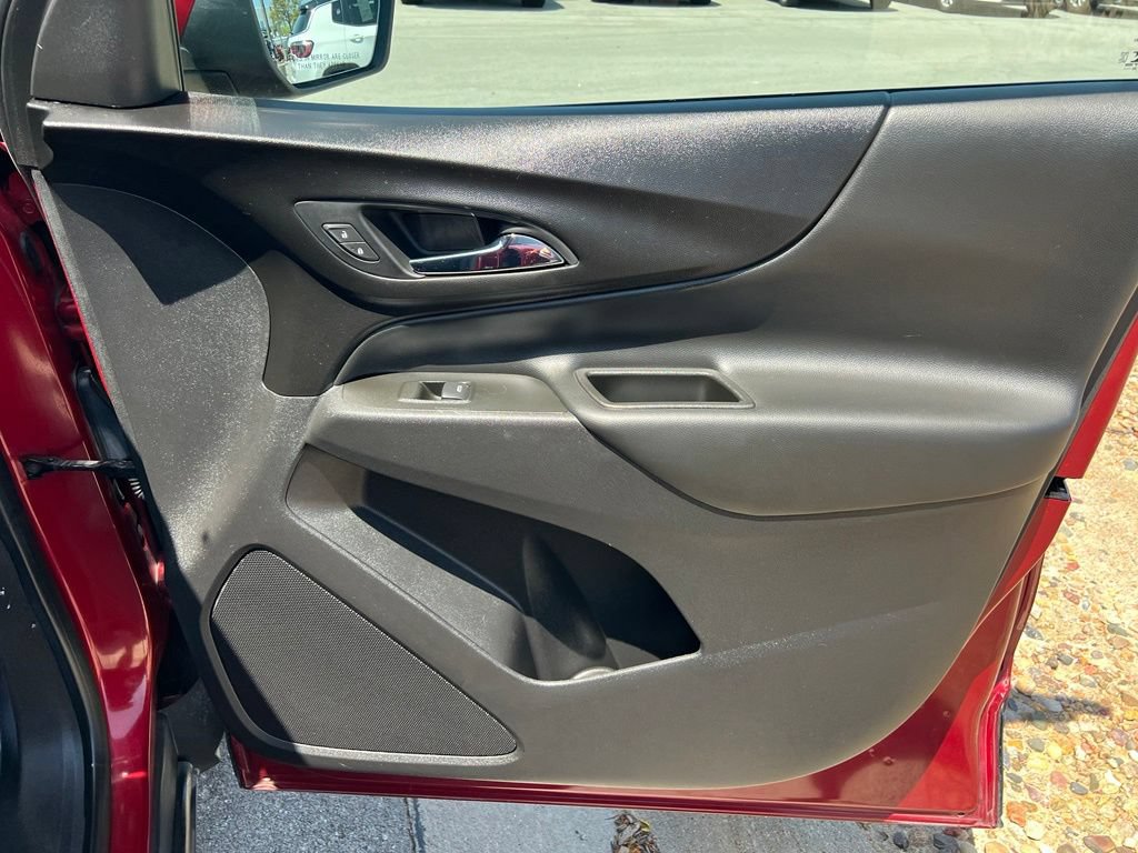 Used 2021 Chevrolet Equinox LT FWD image 25