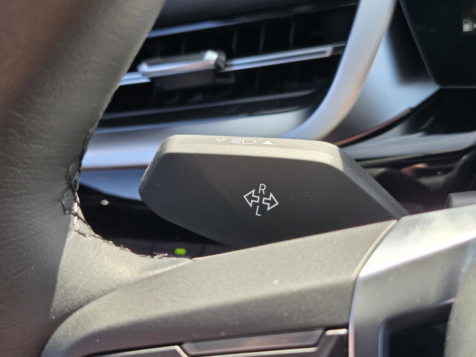 New 2026 BMW X1 xDrive28i w/ Technology Package image 29