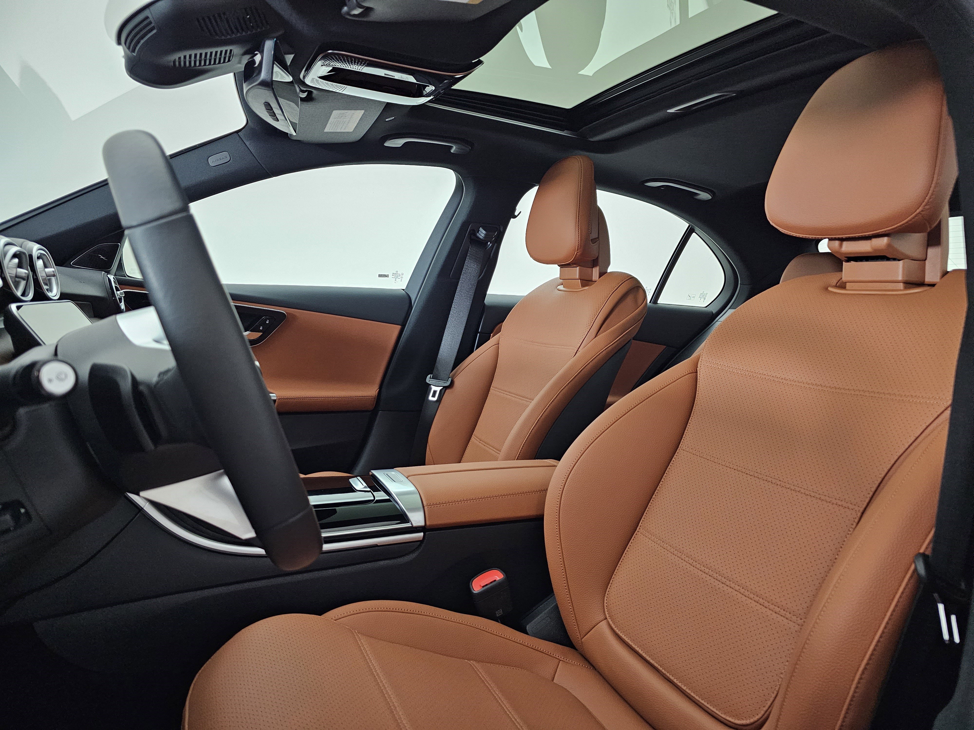 Certified 2025 Mercedes-Benz C 300 4MATIC Sedan image 9