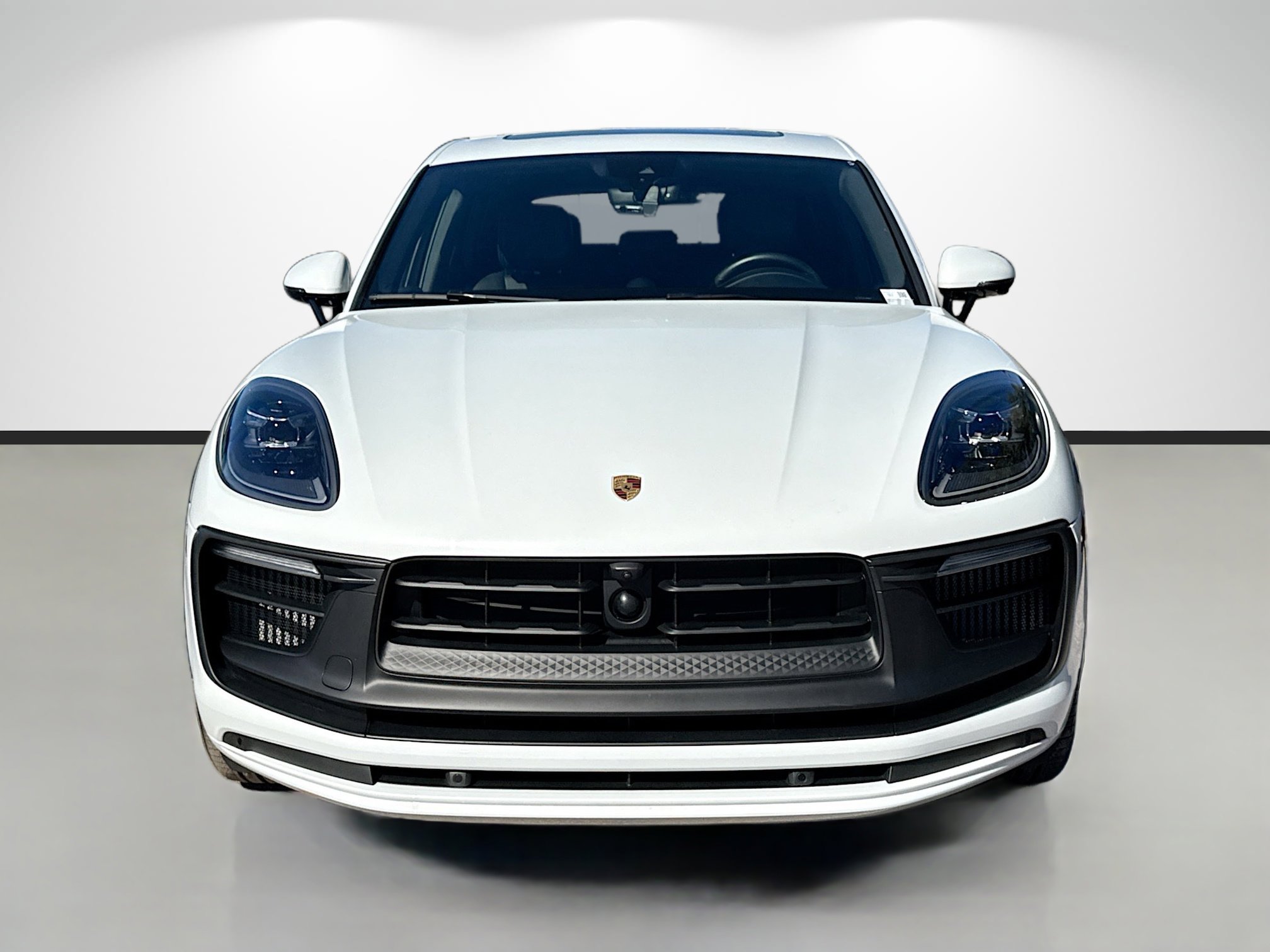 Used 2024 Porsche Macan GTS image 8