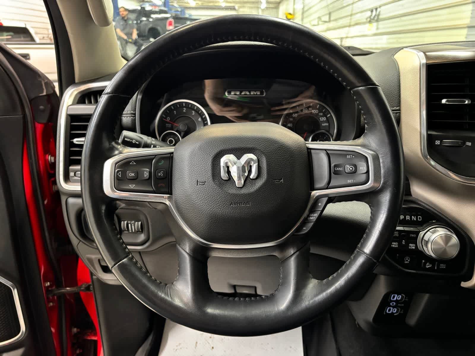 Used 2022 RAM 1500 Laramie AWD/4WD image 12