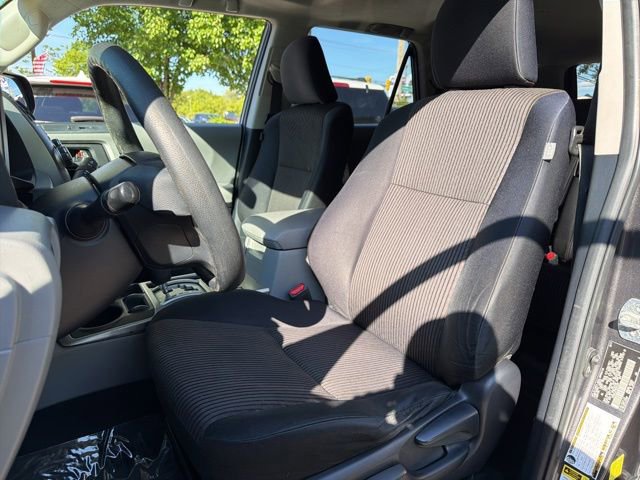 Used 2011 Toyota 4Runner SR5 AWD/4WD image 9
