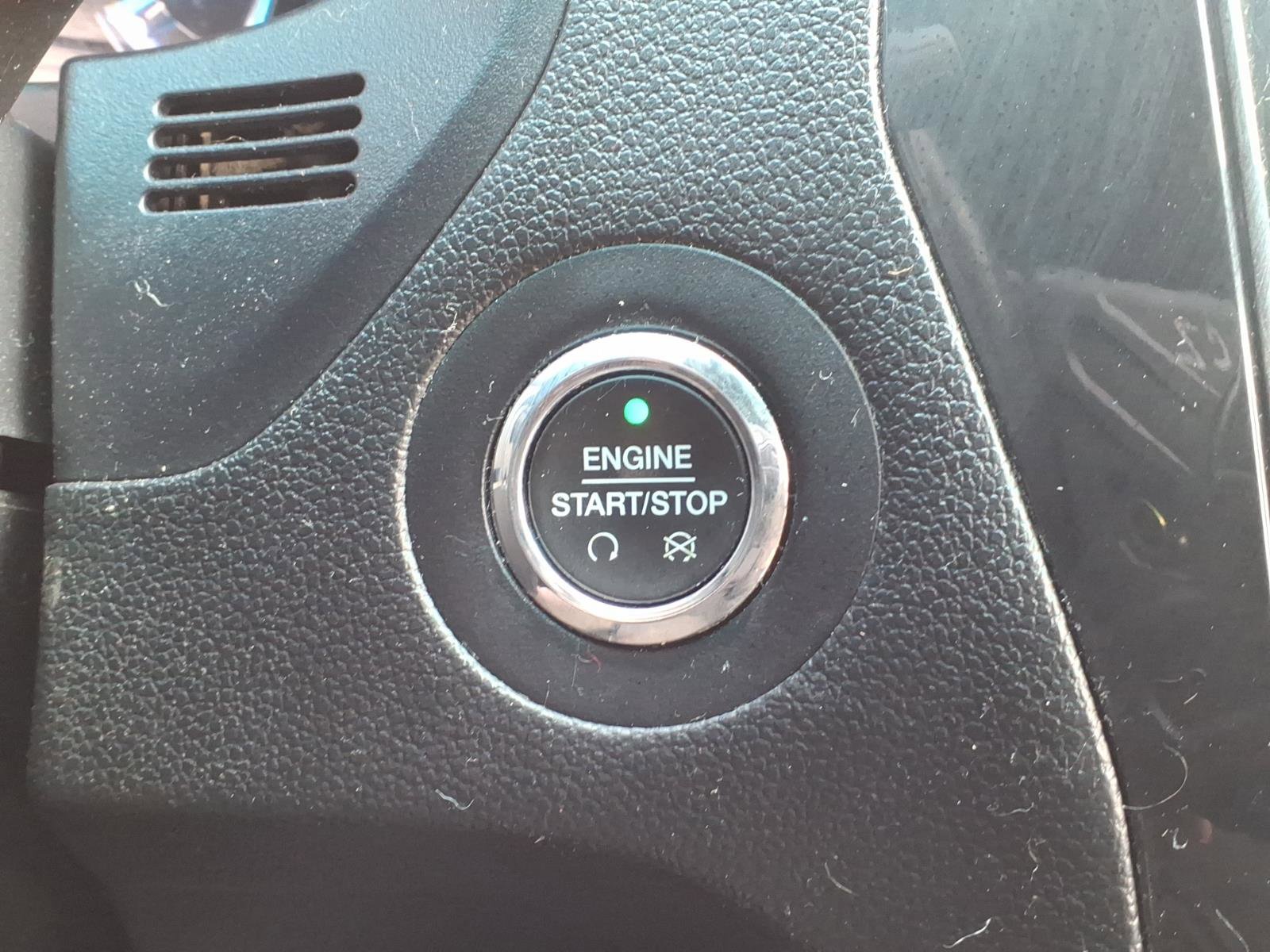 Used 2016 Ford Explorer XLT FWD image 19