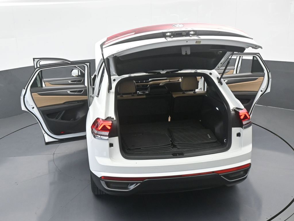 Used 2024 Volkswagen Atlas Cross Sport SE image 65