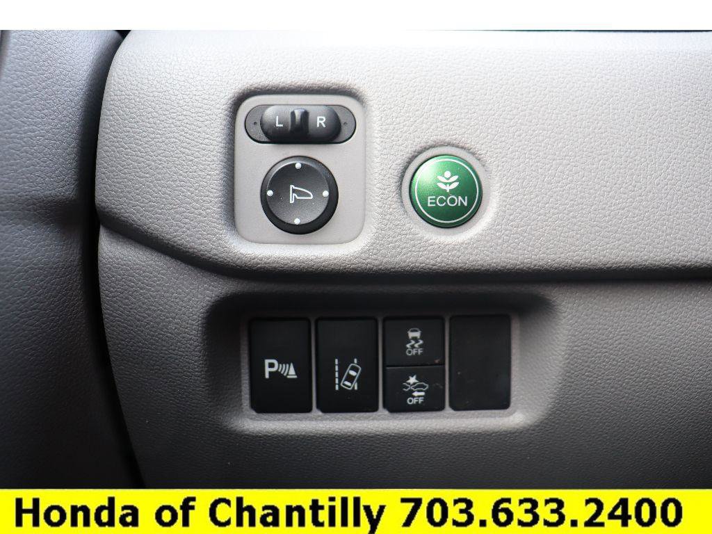 Used 2017 Honda Pilot Touring image 17