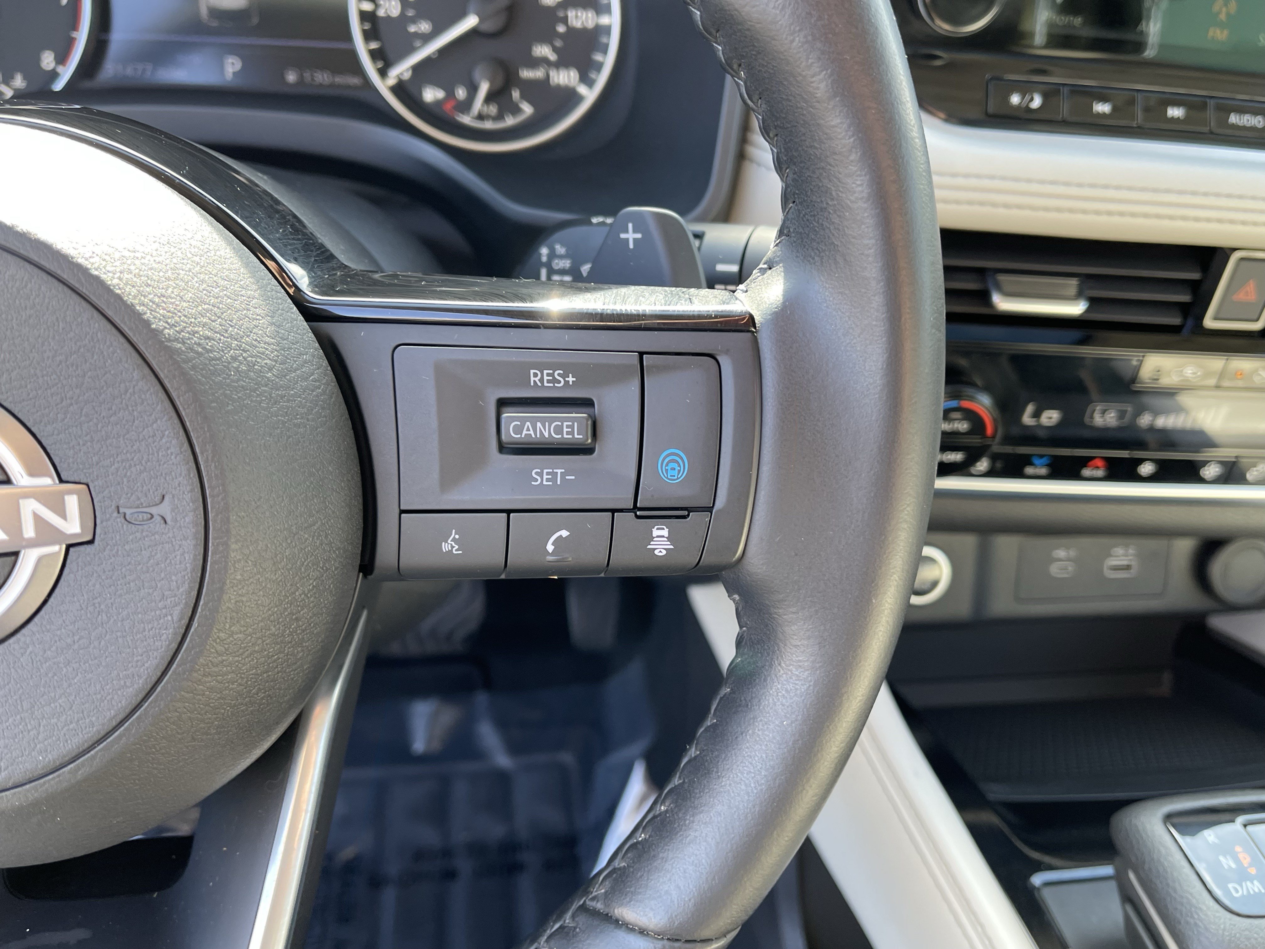 Used 2023 Nissan Rogue SL w/ SL Premium Package AWD/4WD image 18