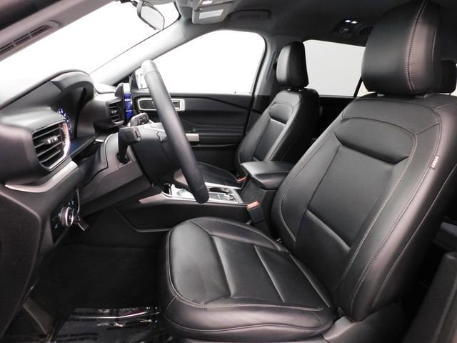 Used 2023 Ford Explorer XLT w/ Equipment Group 202A image 24