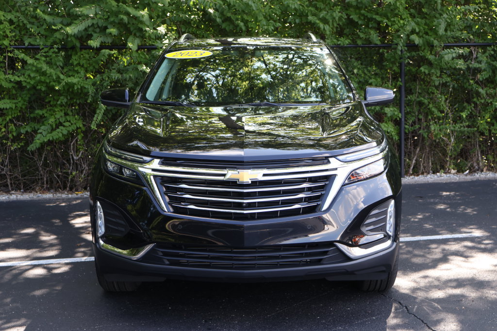 Certified 2023 Chevrolet Equinox Premier AWD/4WD image 2