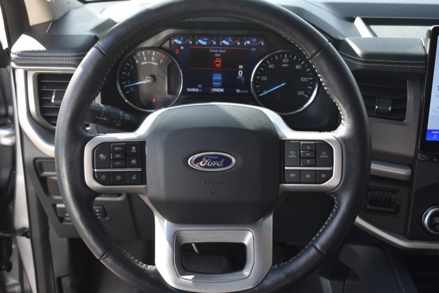 Used 2023 Ford Expedition XLT image 21