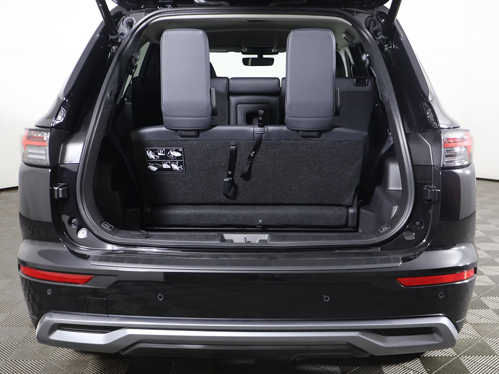 New 2026 Mitsubishi Outlander SE FWD image 17