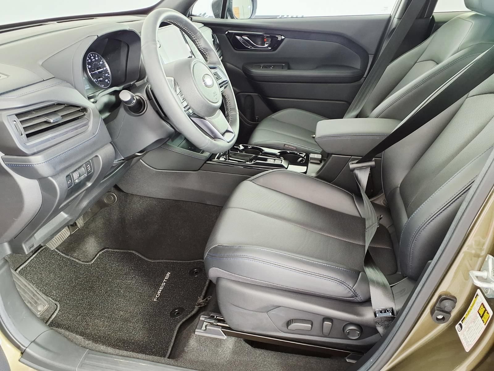Used 2026 Subaru Forester Limited AWD/4WD image 12
