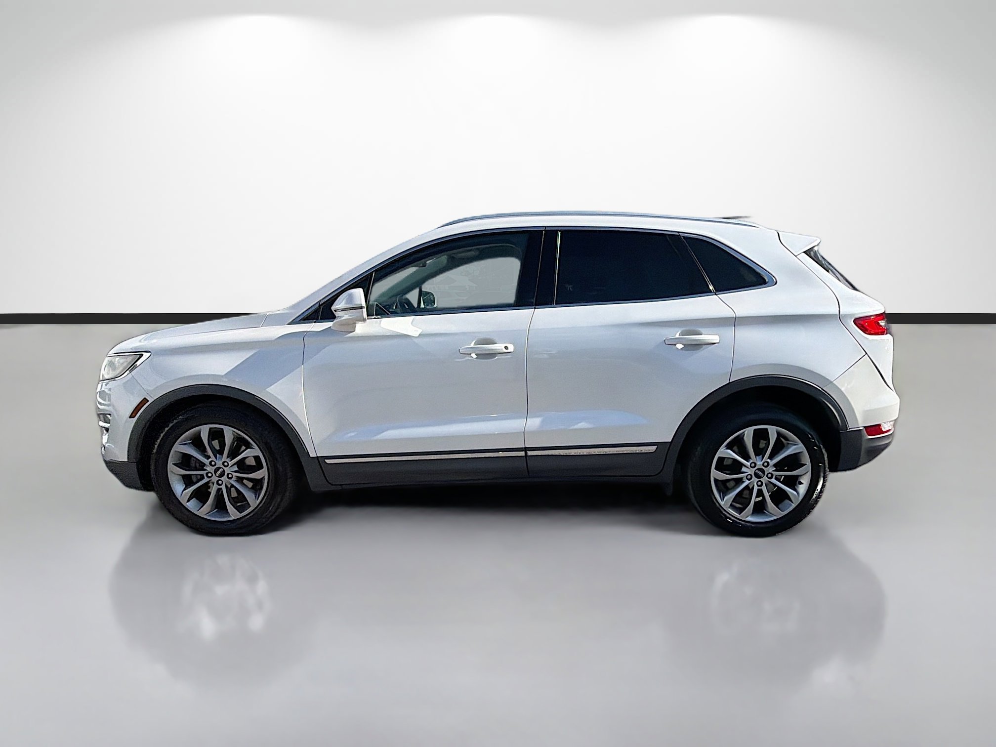 Used 2017 Lincoln MKC Select FWD image 6