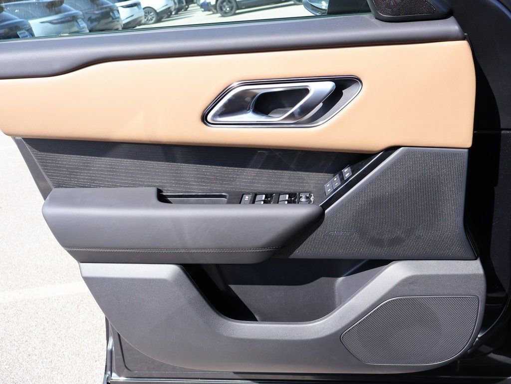 New 2026 Land Rover Range Rover Velar Autobiography AWD/4WD image 37