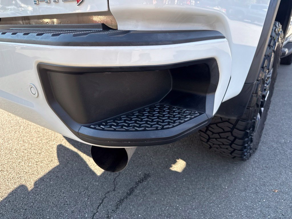 Used 2021 GMC Sierra 2500 AT4 w/ AT4 Premium Plus Package AWD/4WD image 11