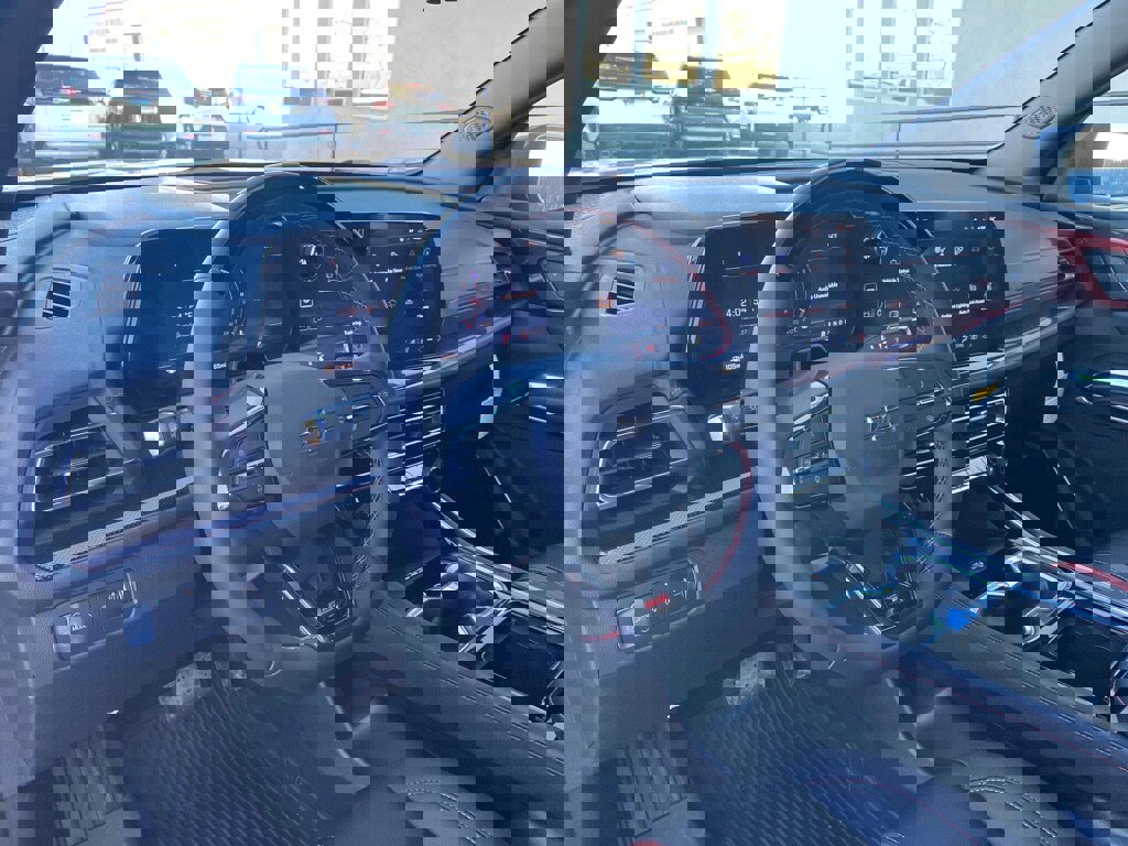 New 2026 Chevrolet Traverse RS w/ LPO, Floor Liner Package image 37