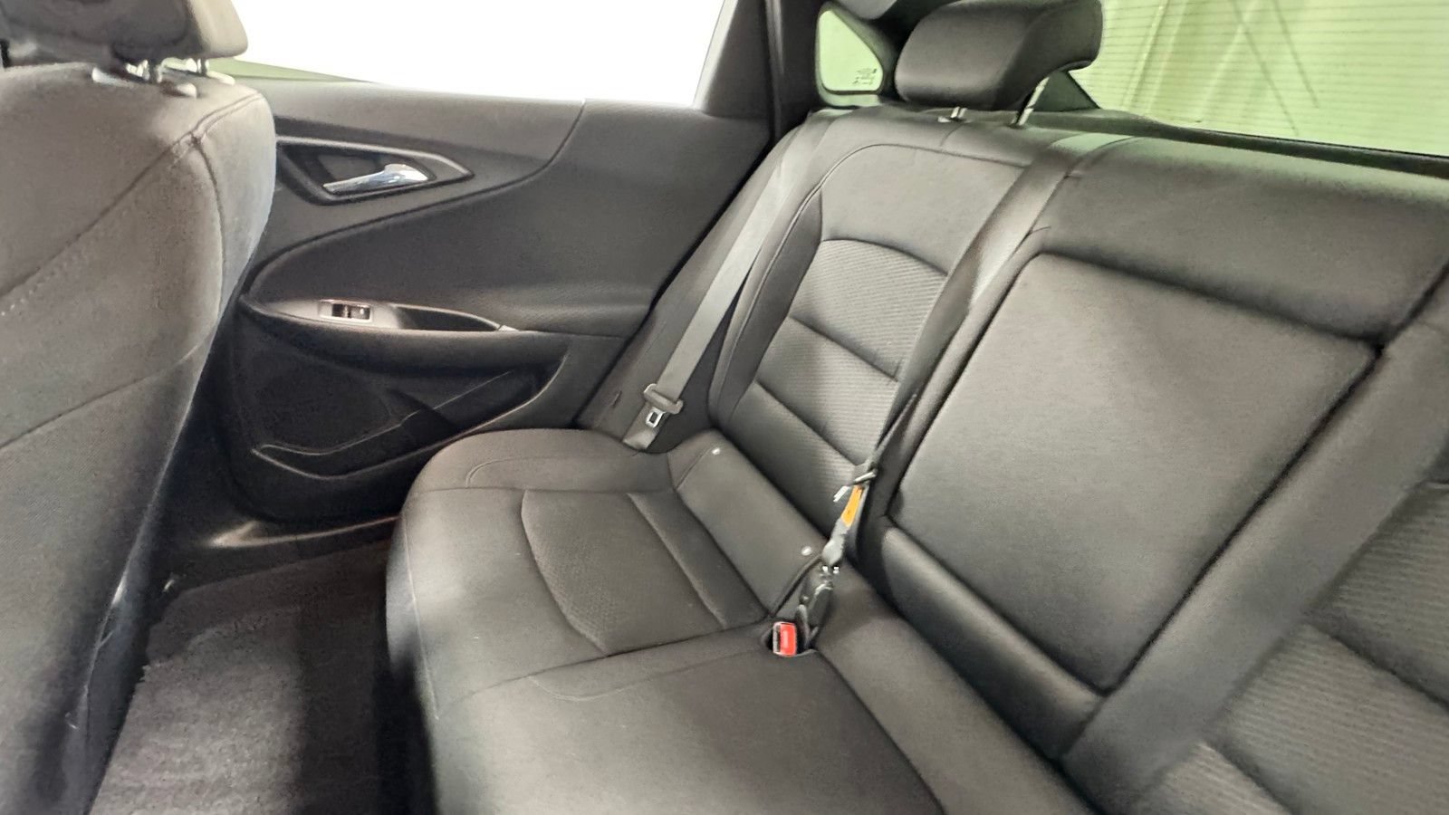 Used 2022 Chevrolet Malibu LT FWD image 14