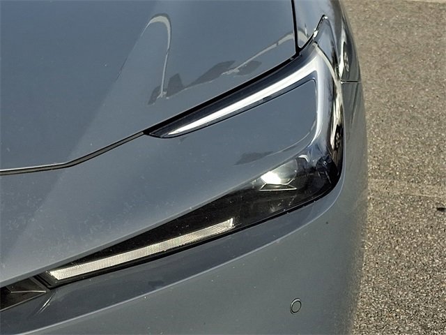 Used 2025 Toyota Prius LE image 9
