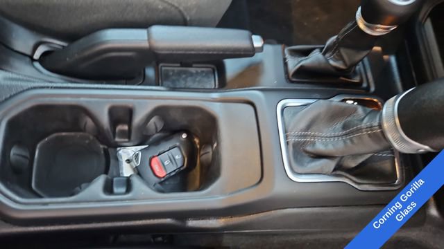 Used 2024 Jeep Wrangler Sport S image 15