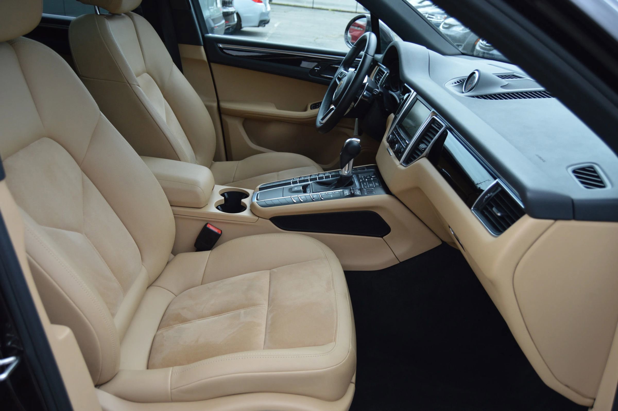 Used 2016 Porsche Macan S AWD/4WD image 24
