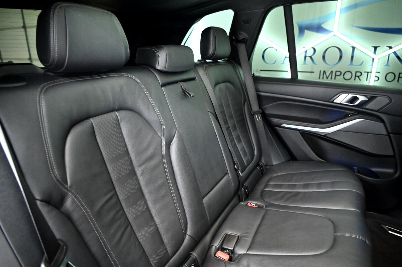 Used 2020 BMW X5 M50i w/ Premium Package image 40