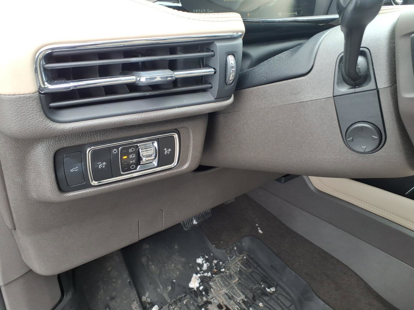 Certified 2022 Lincoln Corsair Reserve w/ Equipment Group 201A image 13