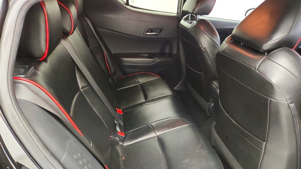 Used 2018 Toyota C-HR XLE FWD image 21