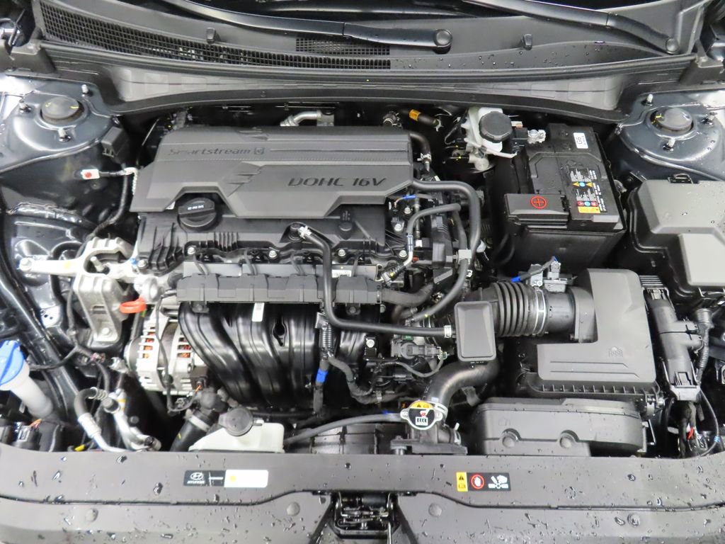 Used 2024 Hyundai Elantra SEL FWD image 27