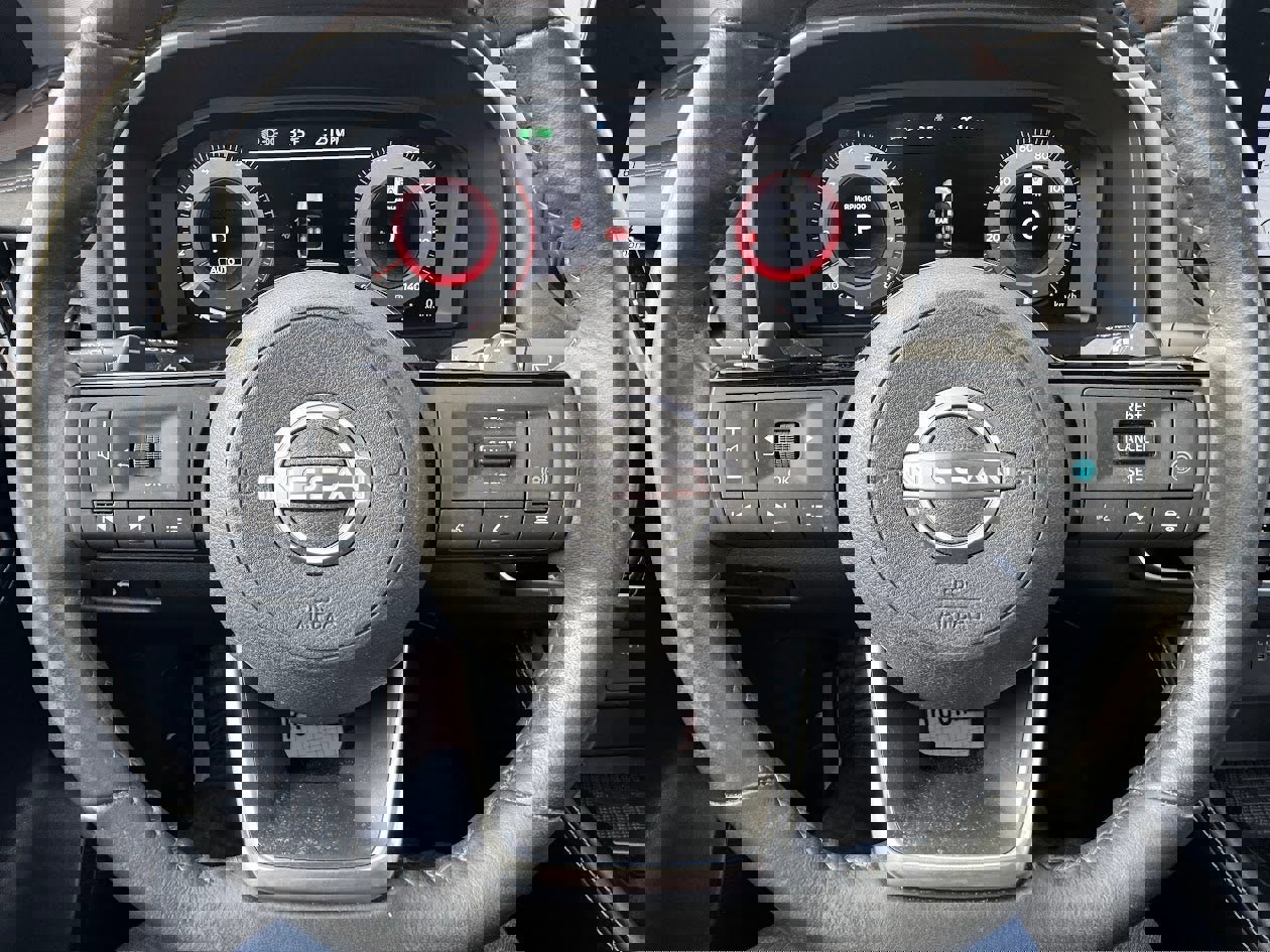 Used 2023 Nissan Rogue Platinum w/ Platinum Premium Package image 15