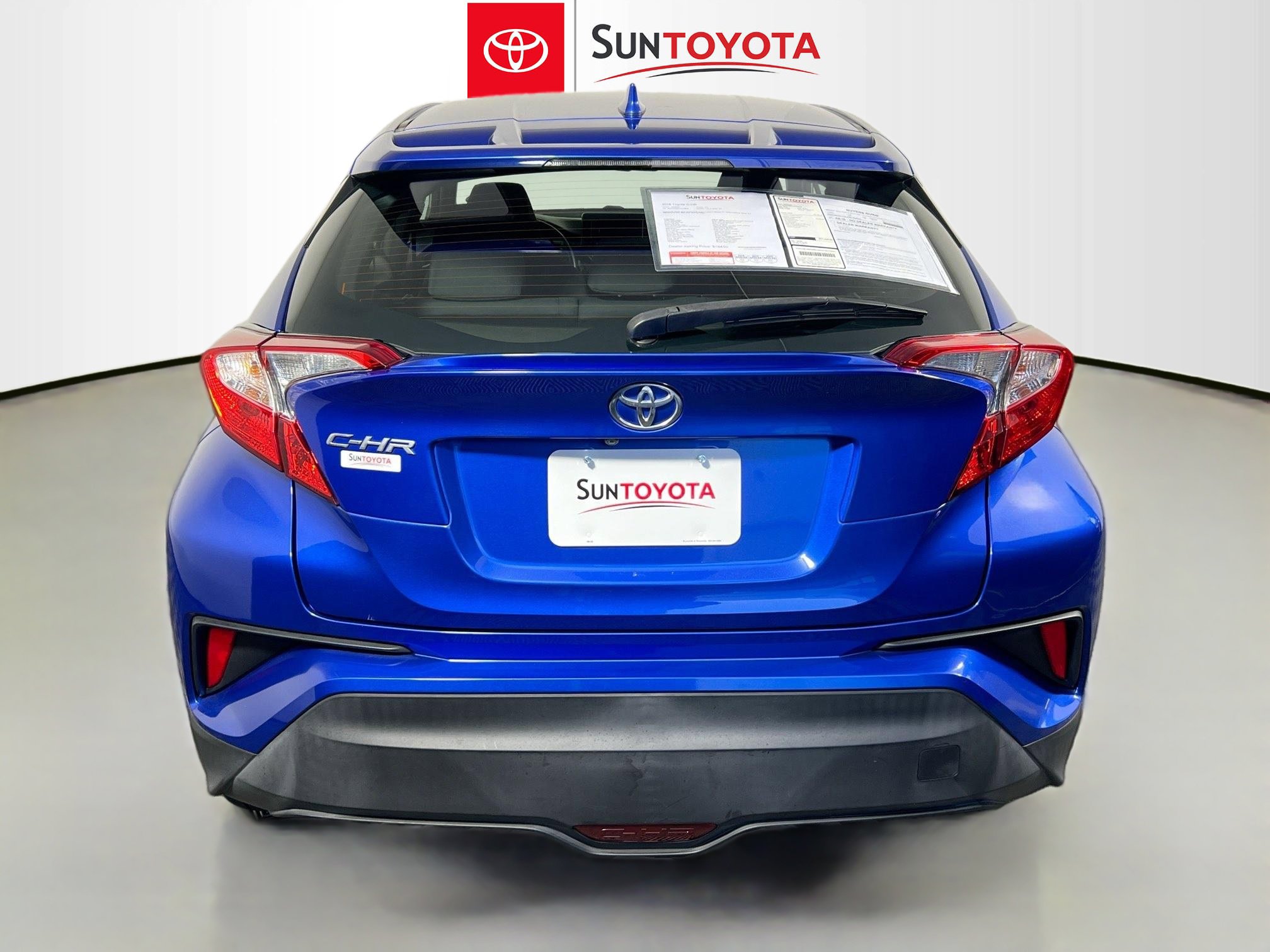 Used 2018 Toyota C-HR XLE image 5