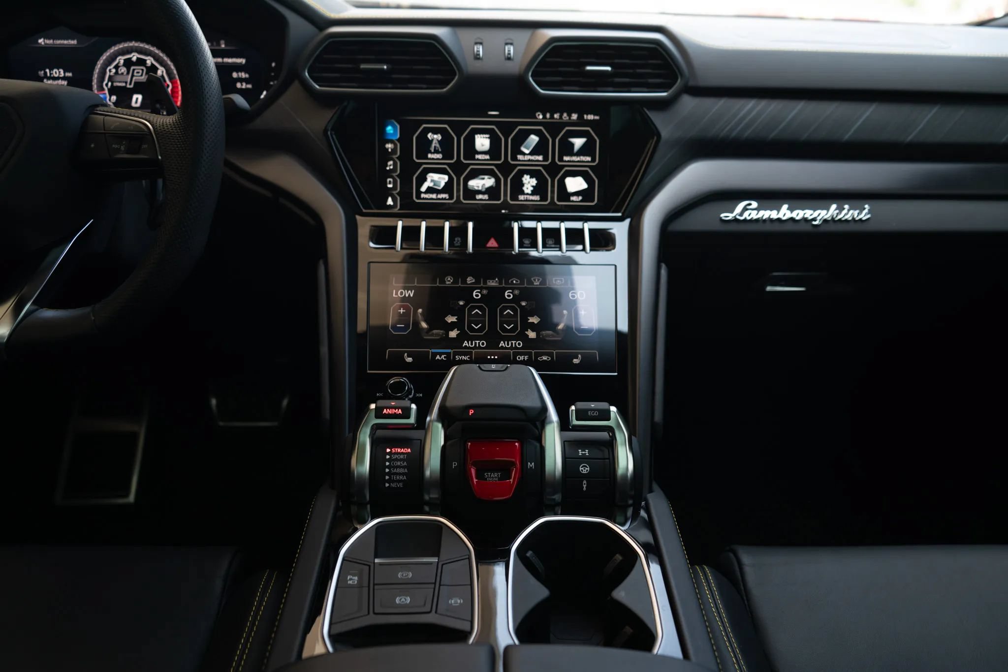 Used 2021 Lamborghini Urus AWD/4WD image 49