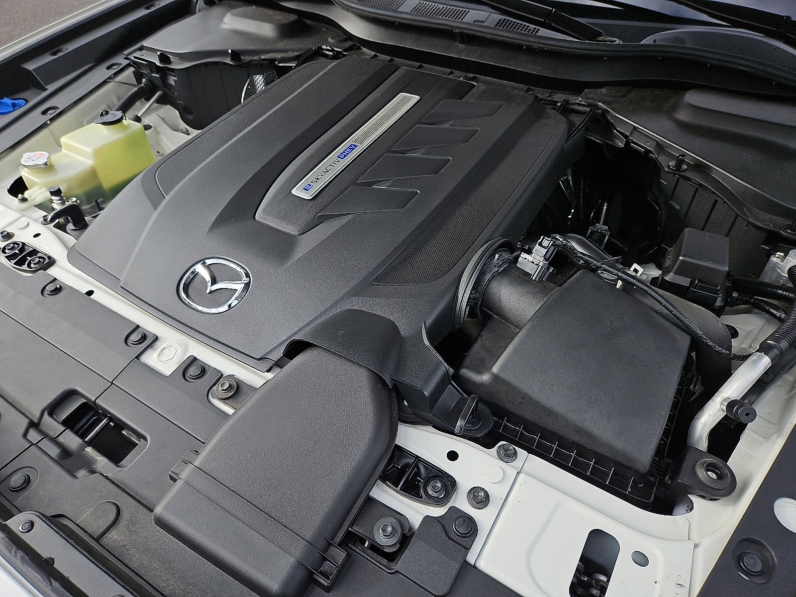 Used 2024 MAZDA CX-90 Plug-In Hybrid w/ Preferred image 28