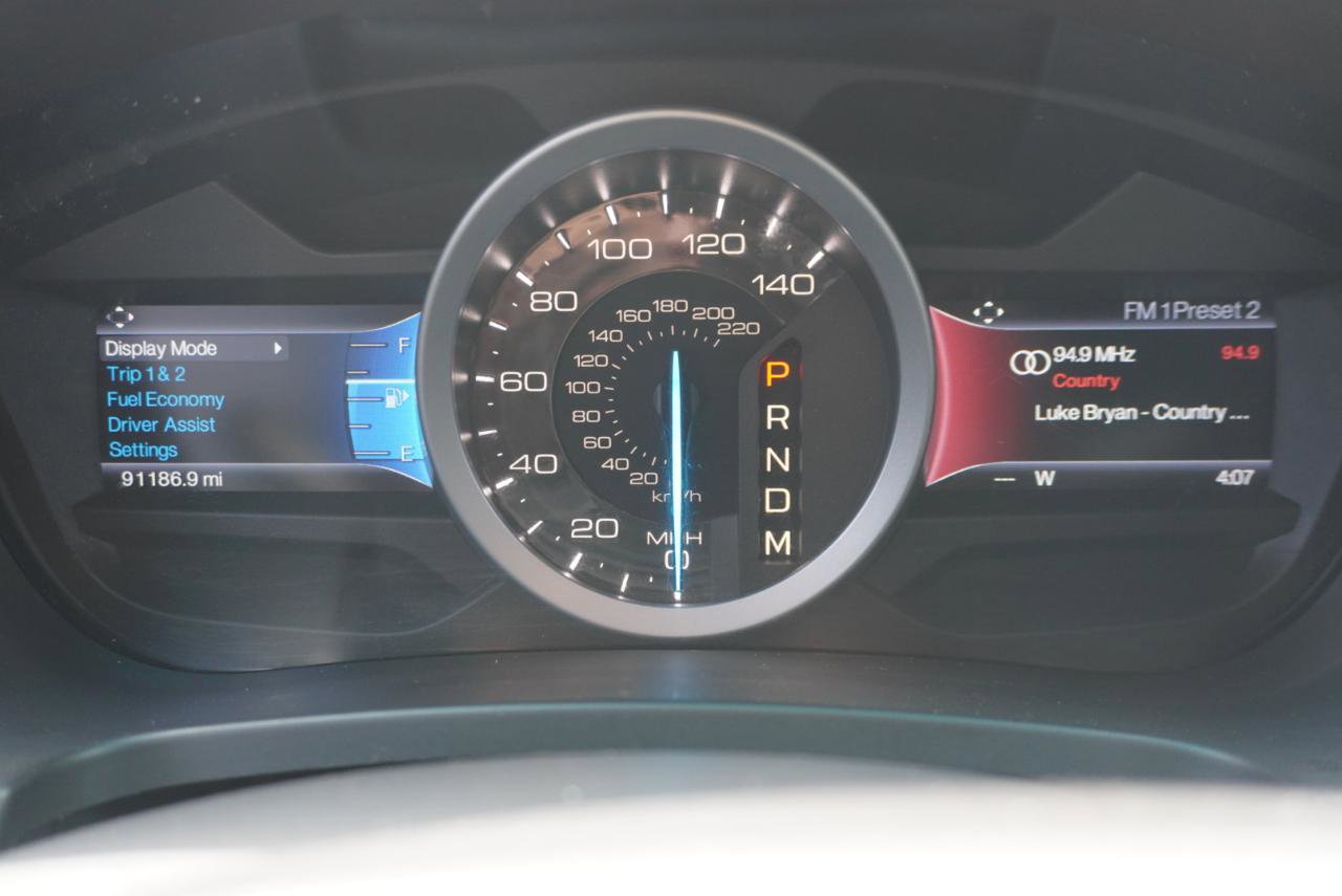 Used 2015 Ford Explorer XLT w/ Equipment Group 202B FWD image 33