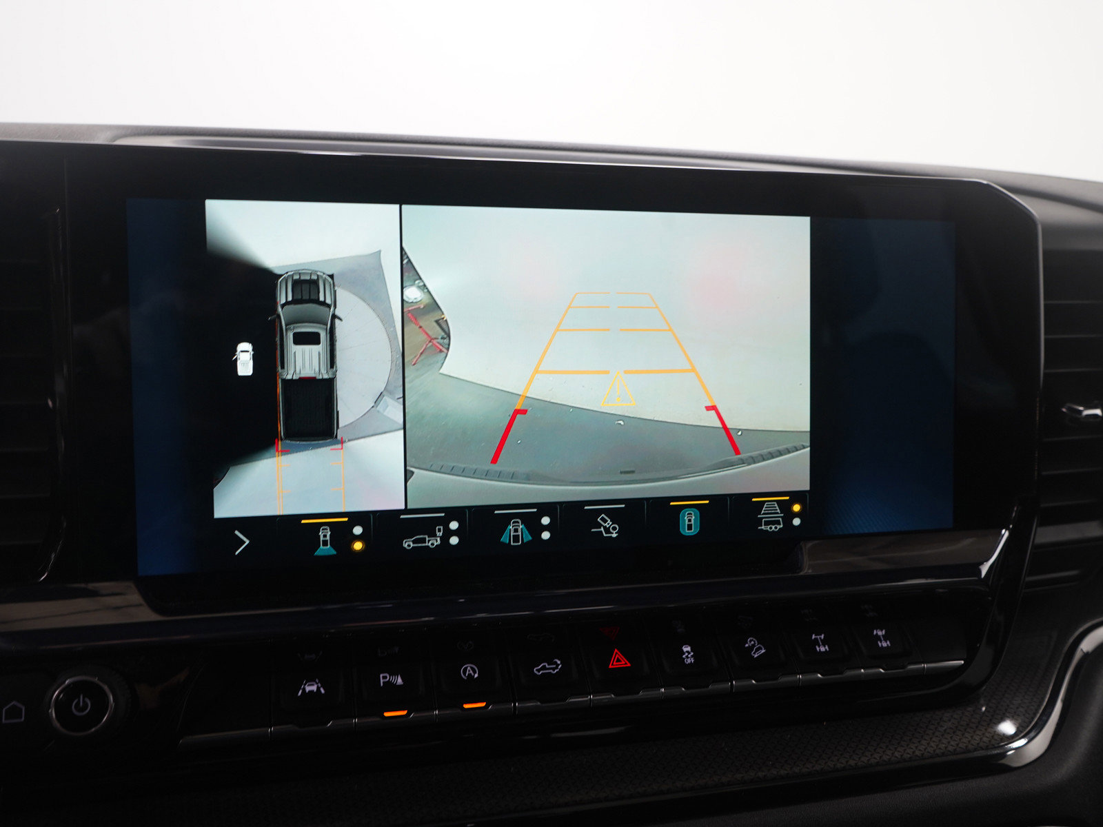 Used 2022 Chevrolet Silverado 1500 ZR2 image 23