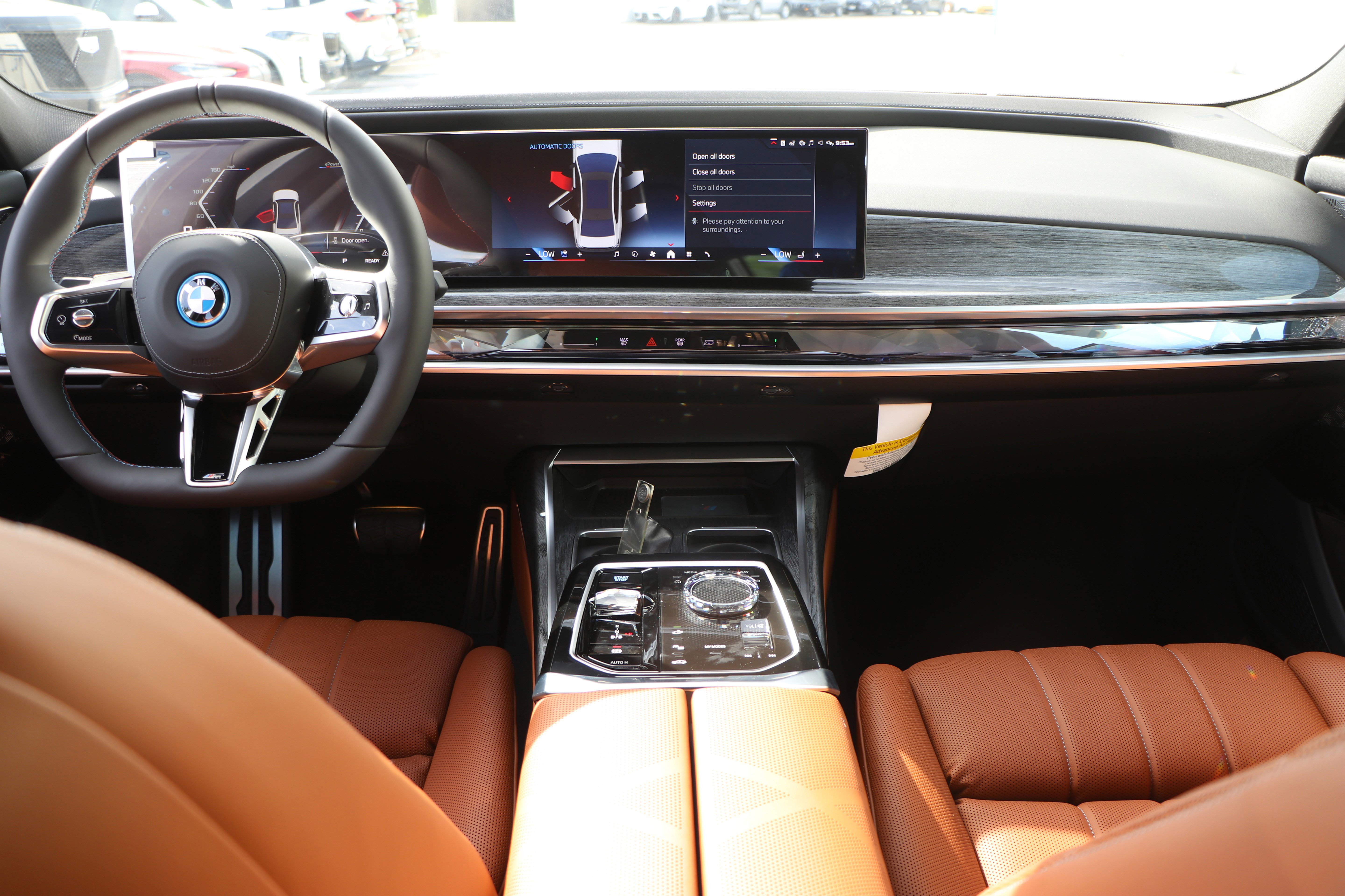 Certified 2025 BMW i7 M70 w/ Executive Package AWD/4WD image 29