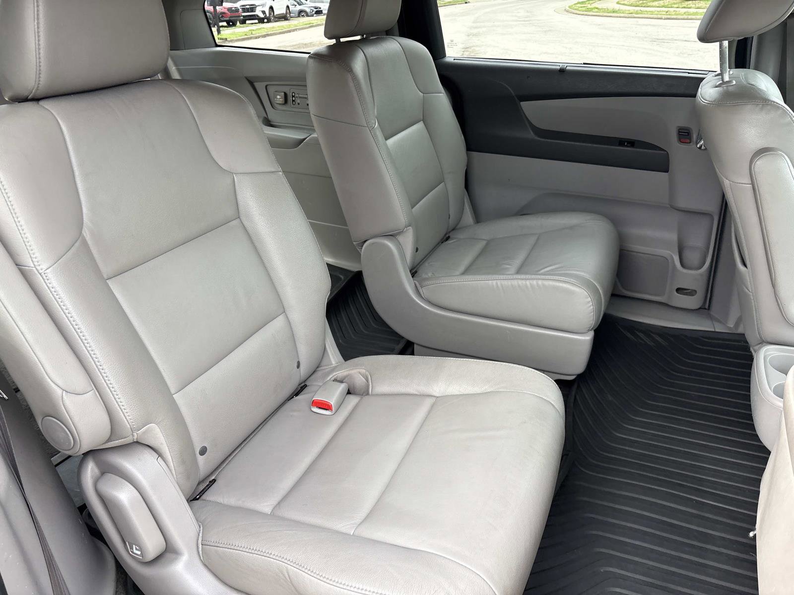 Used 2015 Honda Odyssey EX-L image 32