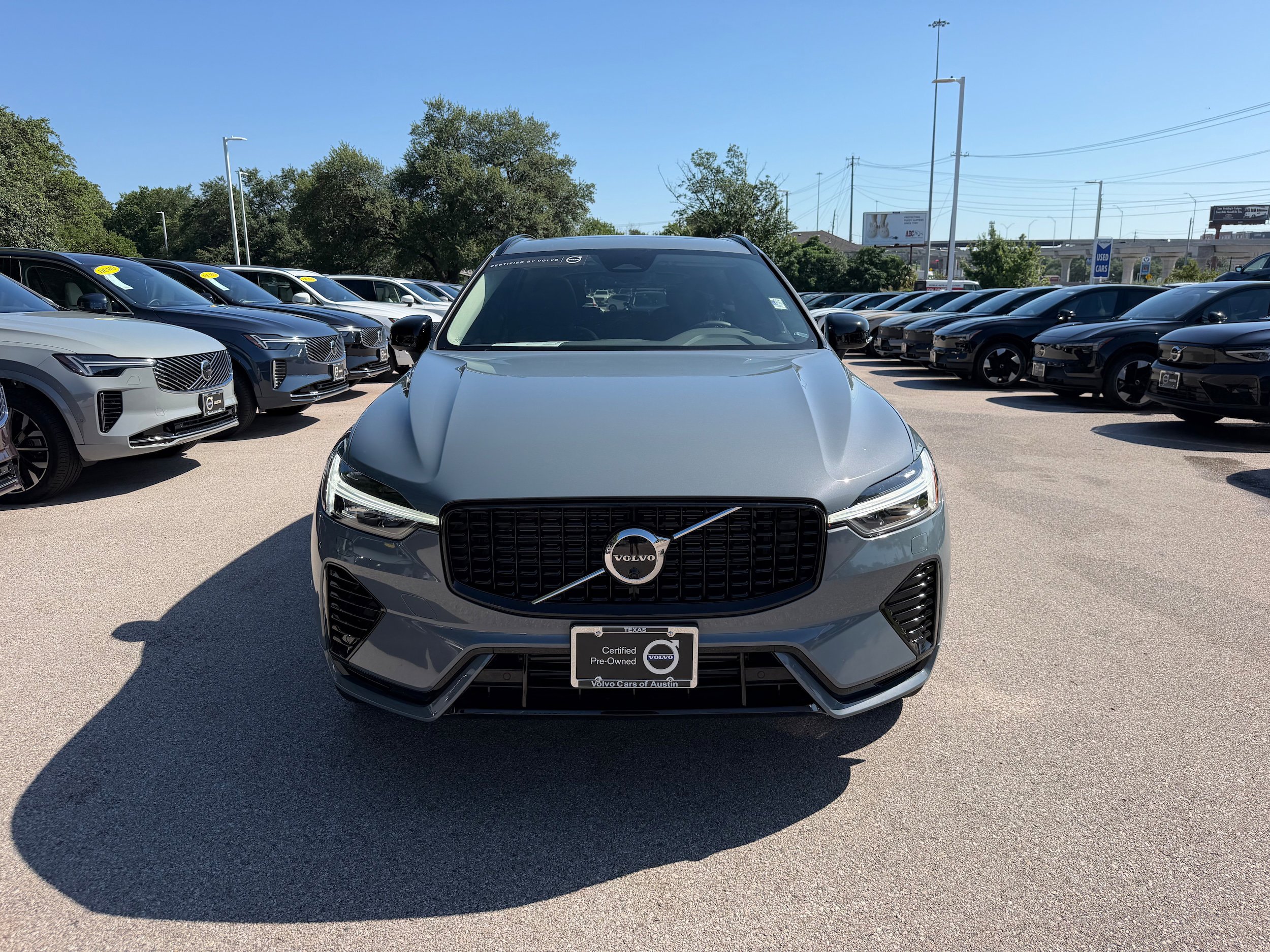 Certified 2023 Volvo XC60 T8 Plus w/ Climate Package AWD/4WD image 8