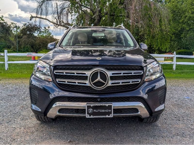 Used 2018 Mercedes-Benz GLS 450 4MATIC w/ Premium Package image 2