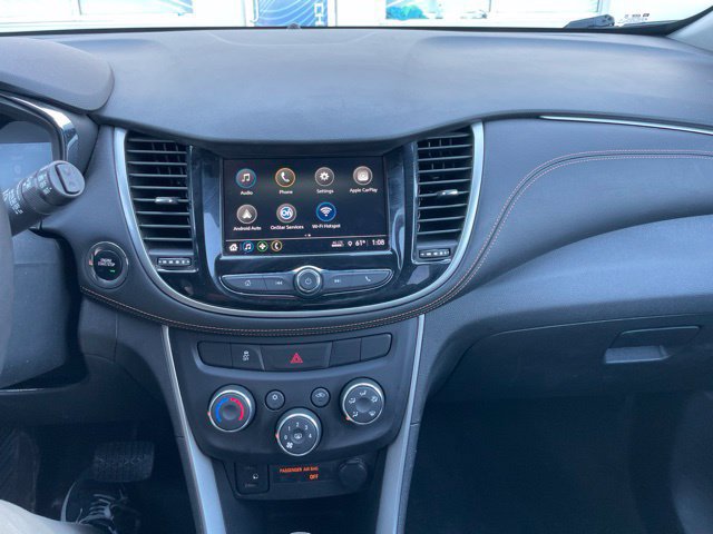 Used 2018 Chevrolet Trax LT w/ LT Convenience Package AWD/4WD image 11