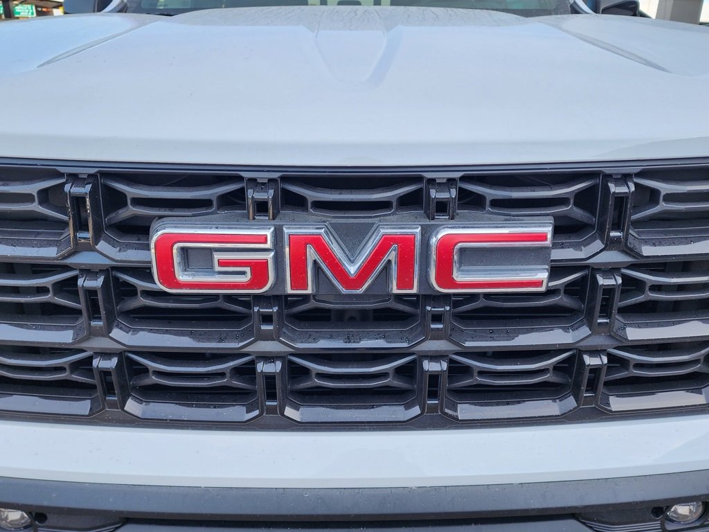 New 2026 GMC Canyon Elevation w/ Convenience Package image 10